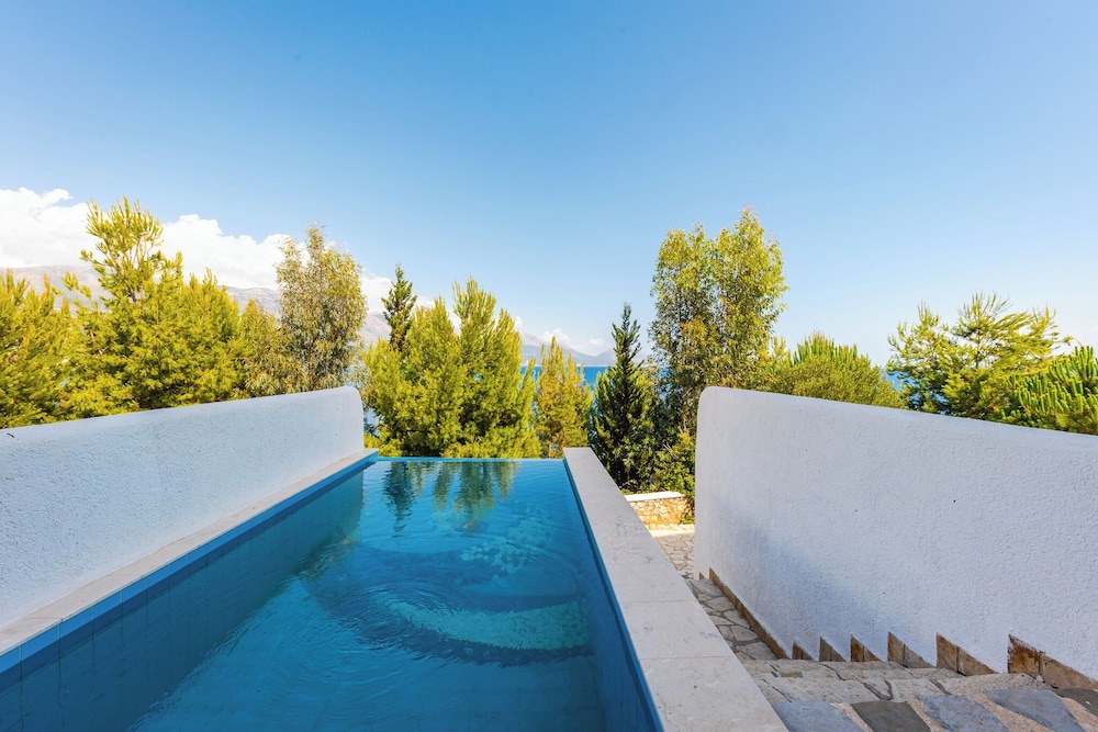 

Napoli - Himarë - Stone Beach Residence Adults Only Resort