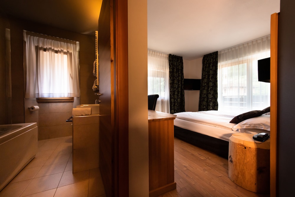 

Bari - Bellamonte - Sport Hotel S. Vigilio