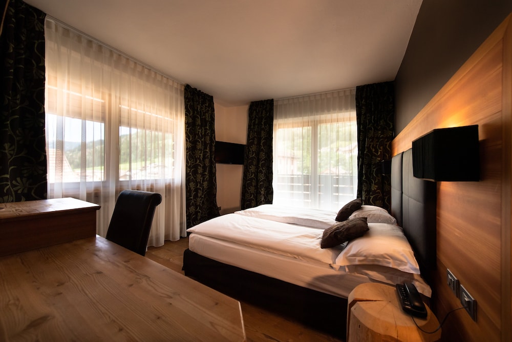 

Palermo - Vigo di Fassa - Sport Hotel S. Vigilio