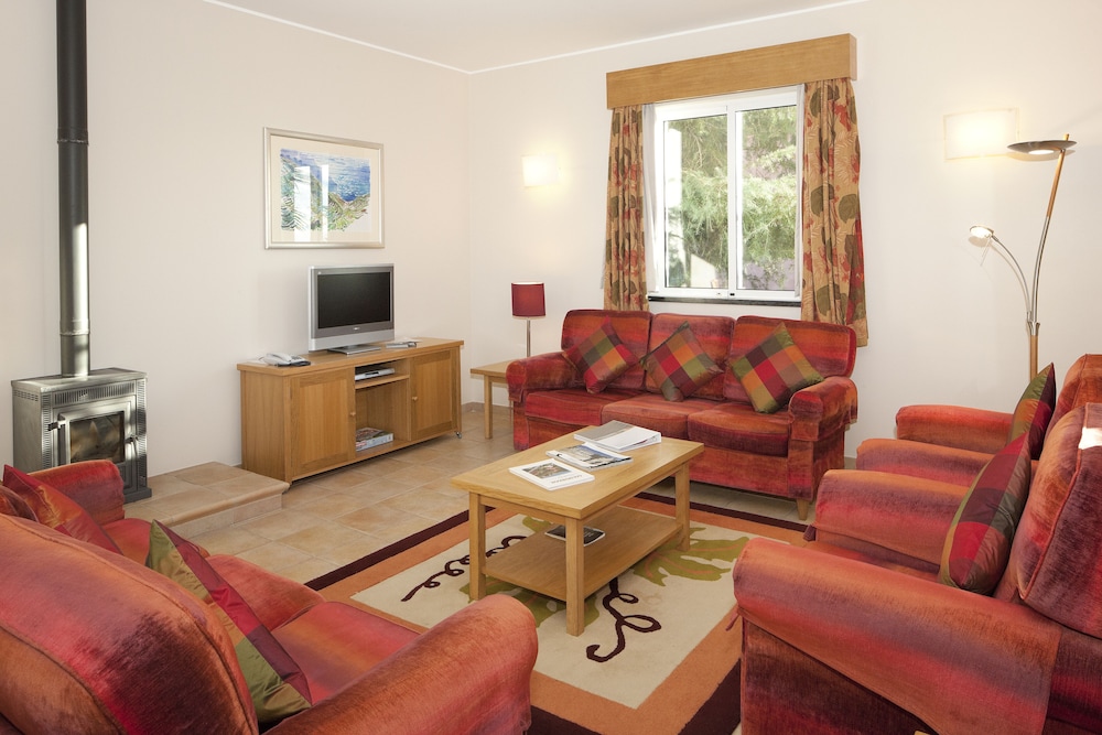 

Roma - Ribeira Brava - Village Cabo Girao