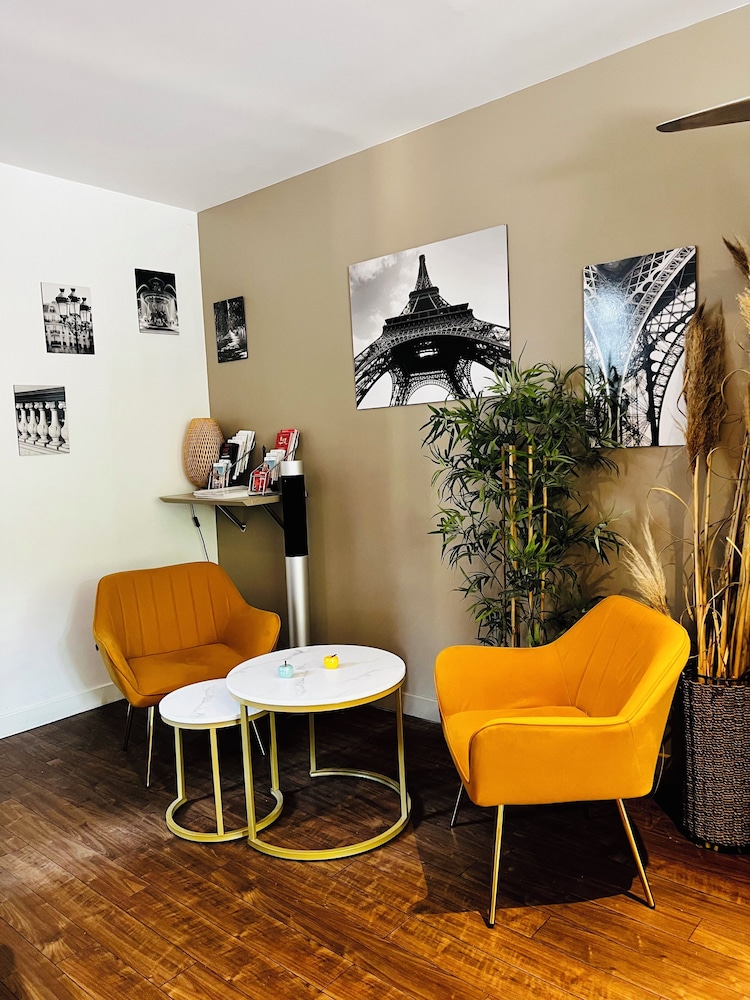 

Trieste - Gennevilliers - Hotel Douglas