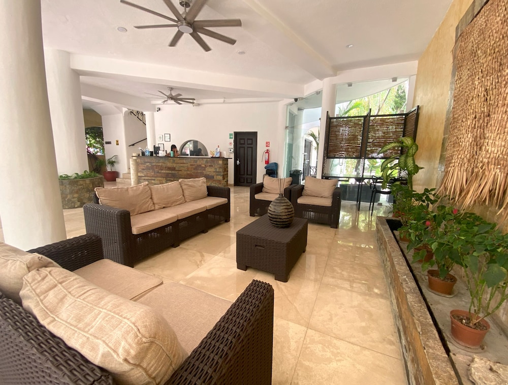 

Catania - Playa del Carmen - Hacienda Paradise Hotel