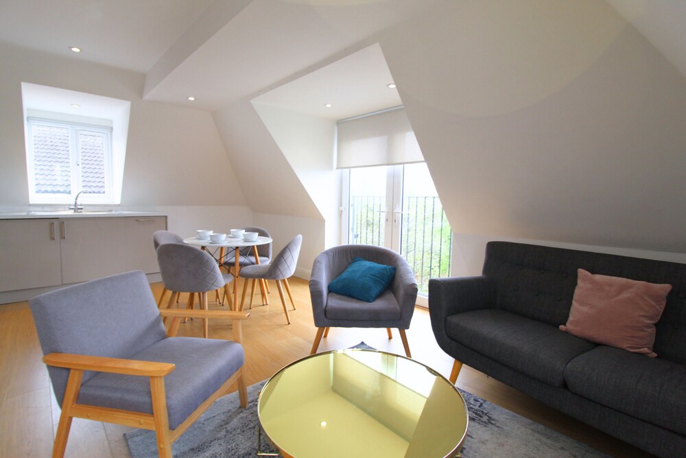 

Milano - New Barnet - West Finchley by Viridian Apartments
