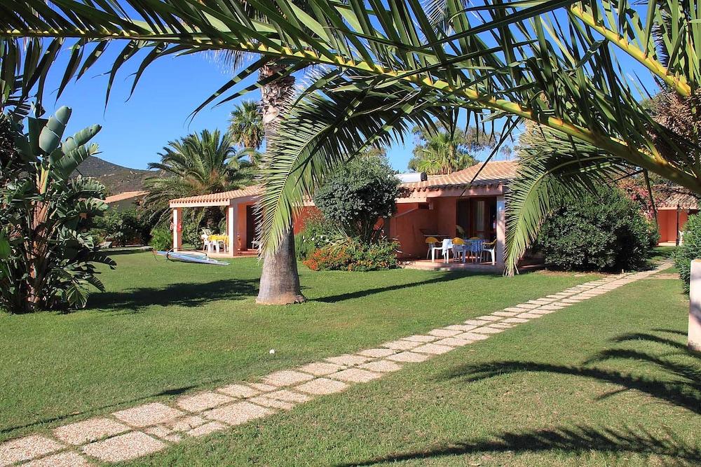 

Palermo - Costa Rei - Villaggio Piscina Rei