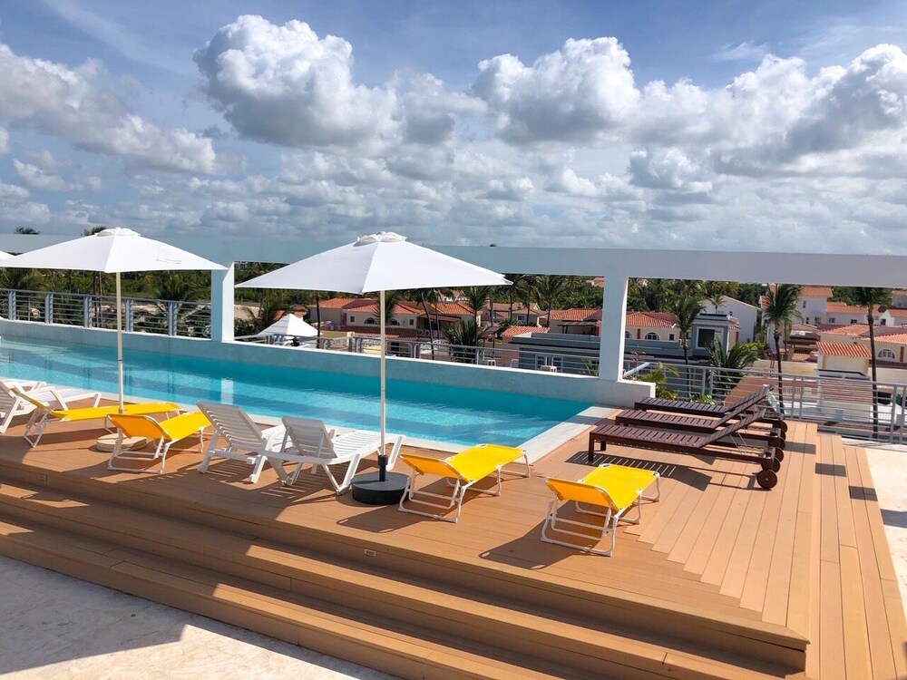 

Napoli - Punta Cana - VACATION SUITES with ROOFTOP POOL