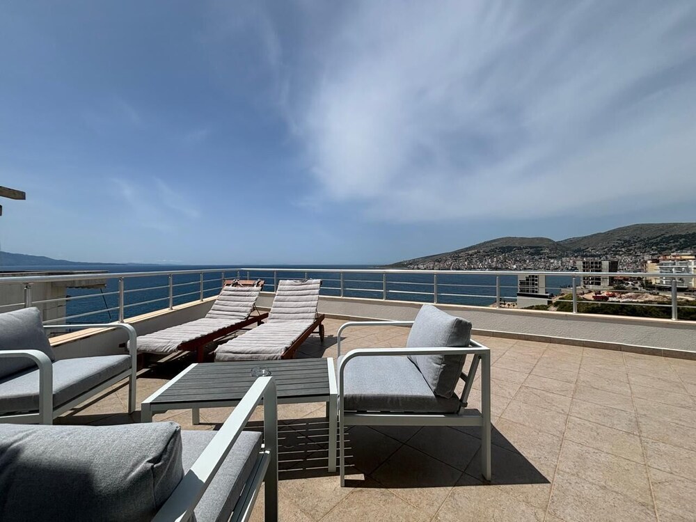 

Palermo - Sarandë - Hotel Bella Vista