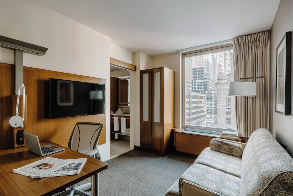 

Napoli - New York - Aeroporto La Guardia - Club Quarters Hotel Grand Central, New York