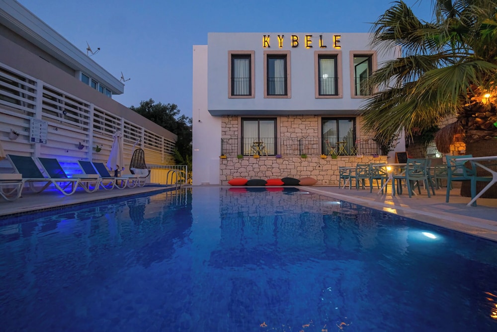 

Milano - Çeşme - Kybele Alaçatı