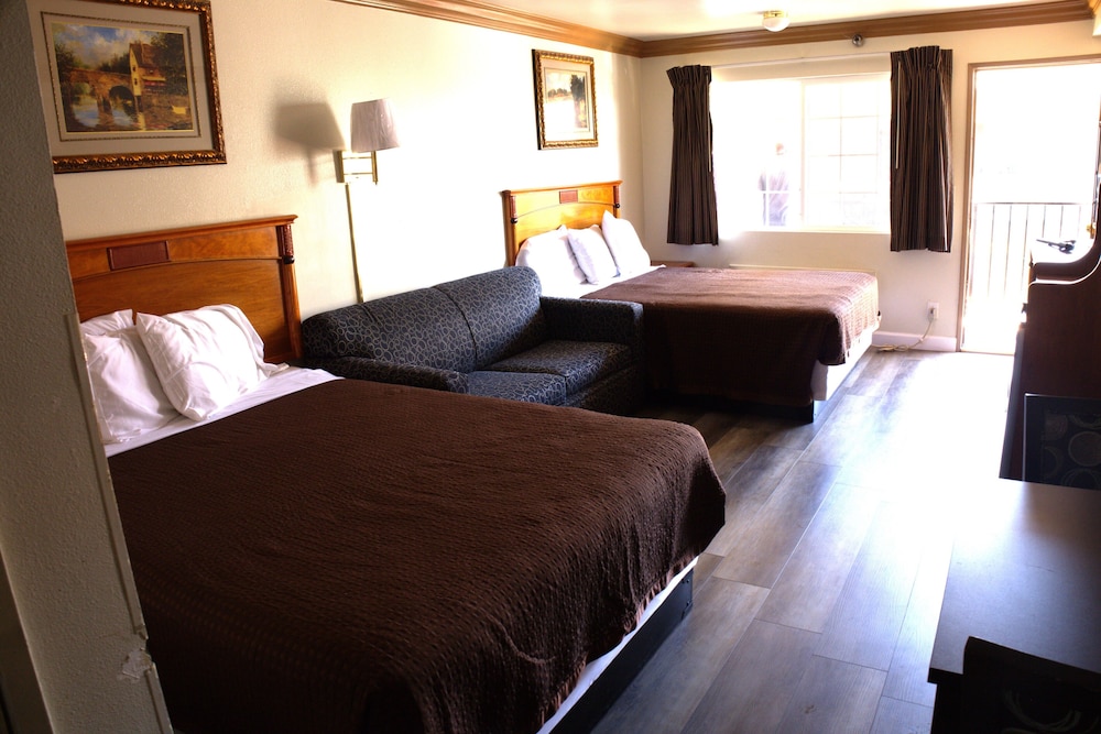 

Roma - Whittier (CA) - Lambert Inn