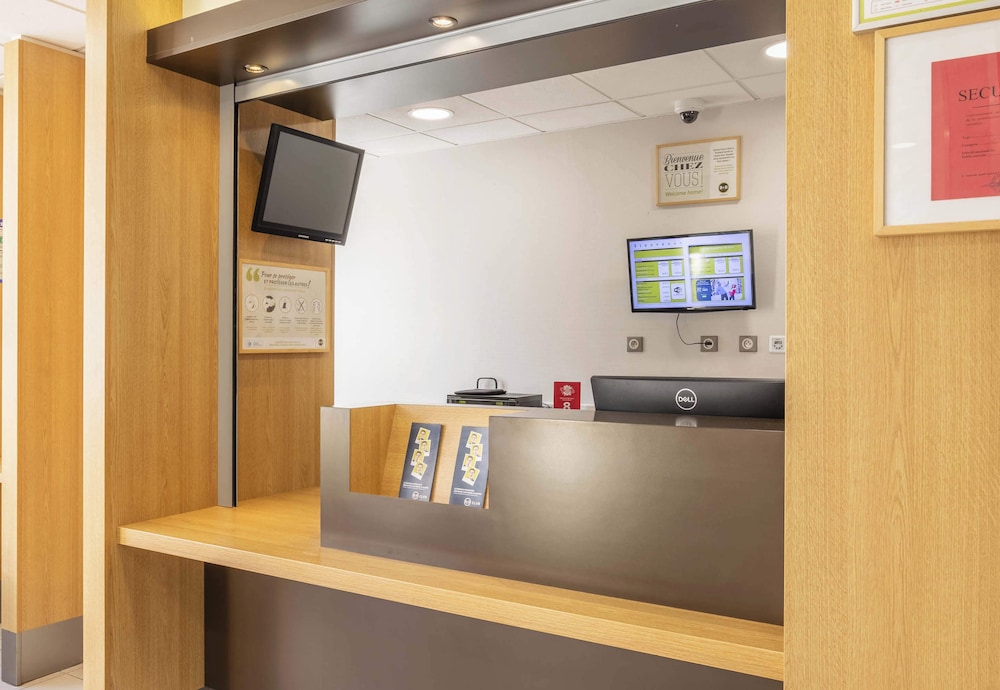 

Roma - Martigues - B&B HOTEL Martigues Port-de-Bouc