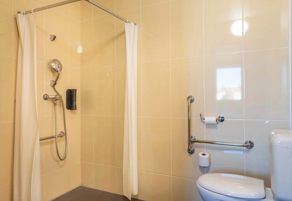 

Roma - Martigues - B&B HOTEL Martigues Port-de-Bouc