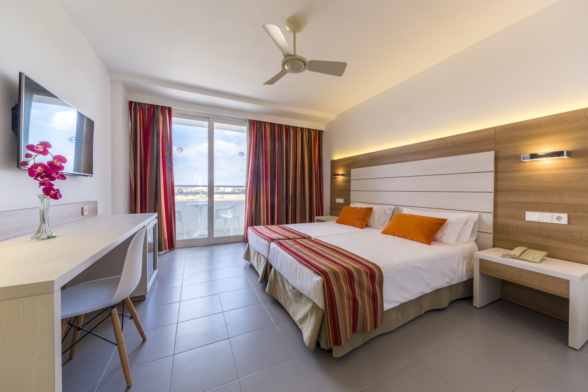 Twin room