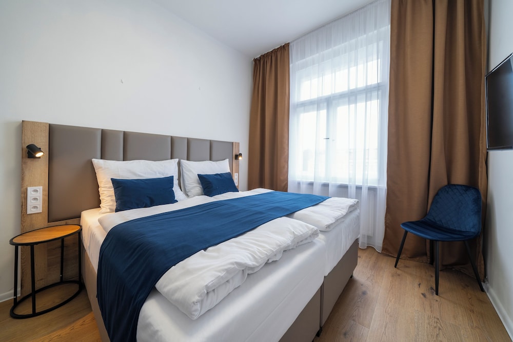 

Roma - Zdiby - Hotel LEON
