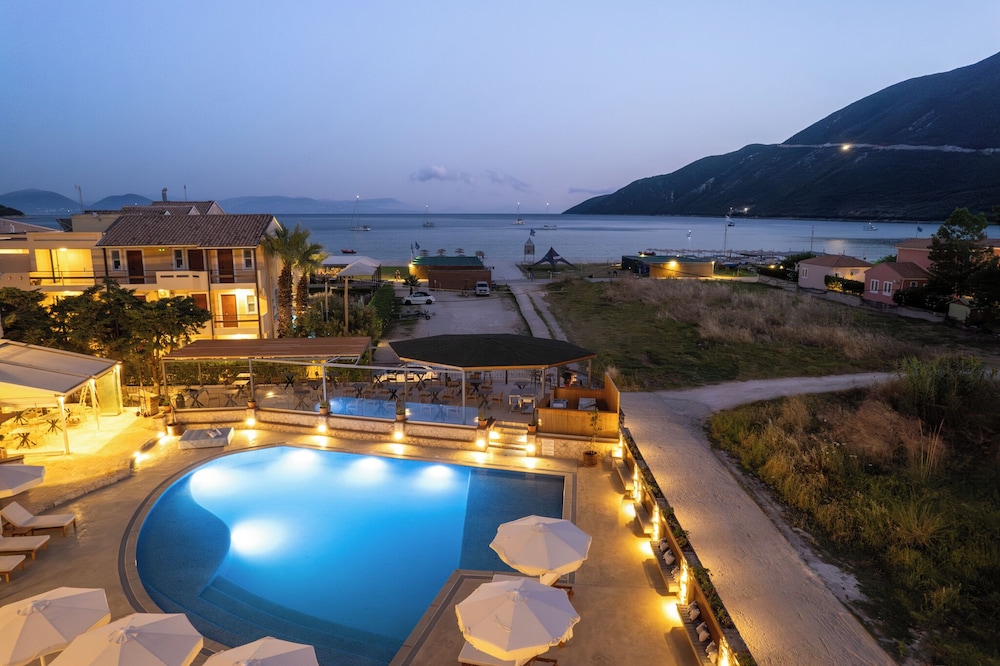 

Napoli - Vasilikí - Elisso Hotel