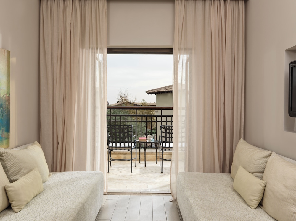 

Pescara - Kouklia - Aphrodite Hills Hotel