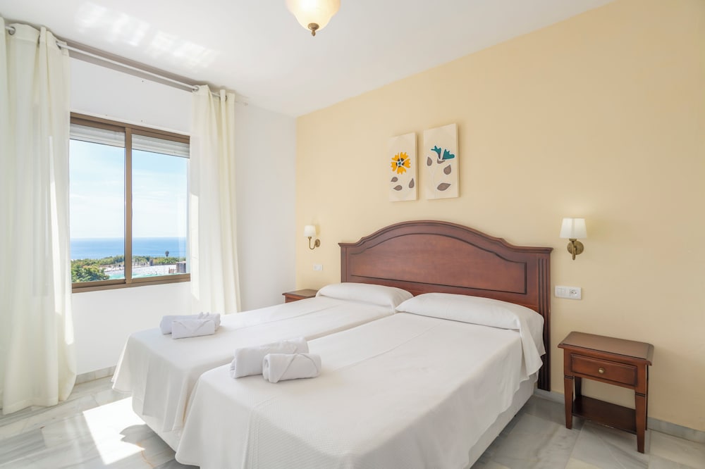 

Milano - Nerja - Hotel Playamaro