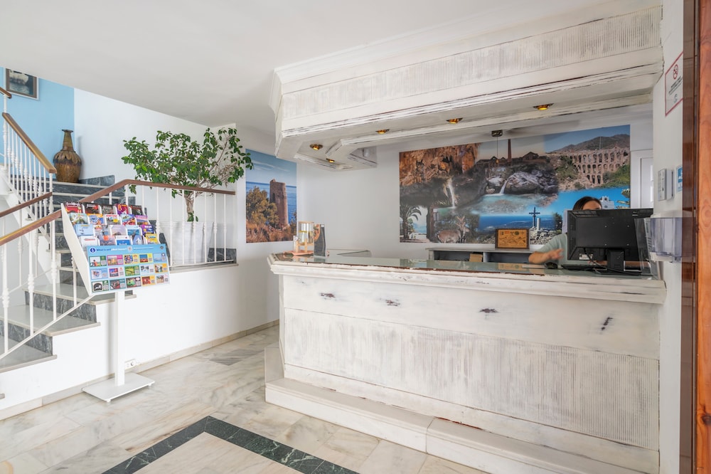 

Milano - Nerja - Hotel Playamaro