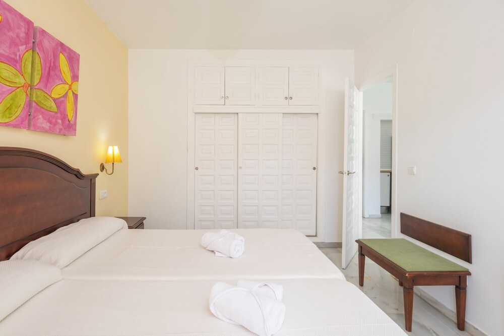 

Milano - Nerja - Hotel Playamaro