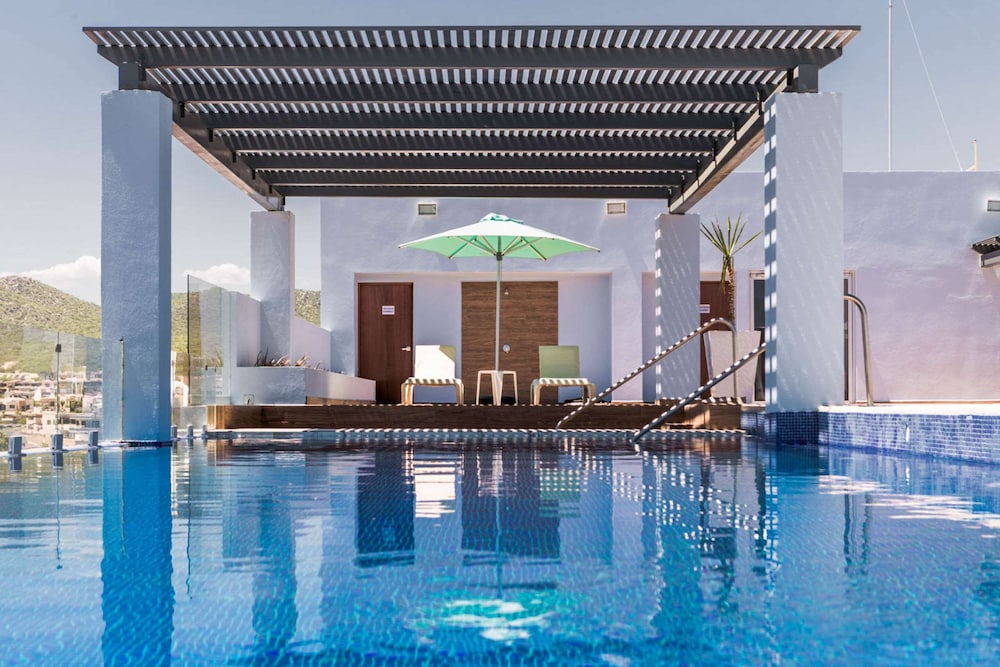 

Milano - Cabo San Lucas - Comfort Inn & Suites Los Cabos