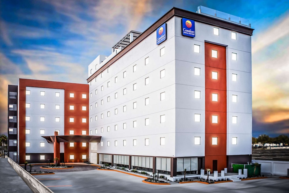 

Milano - Cabo San Lucas - Comfort Inn & Suites Los Cabos