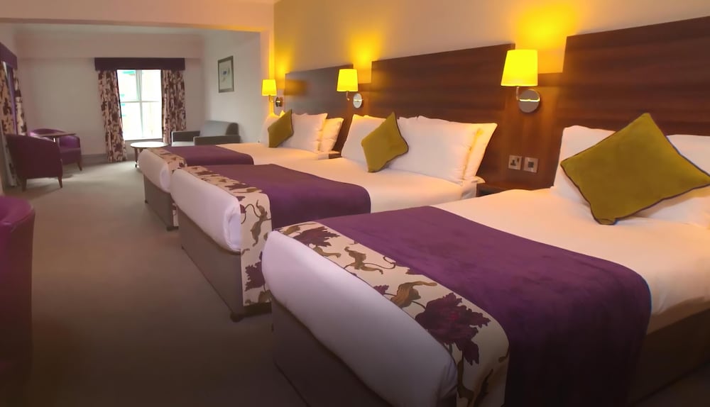 

Milano - Galway - Maldron Hotel, Oranmore Galway
