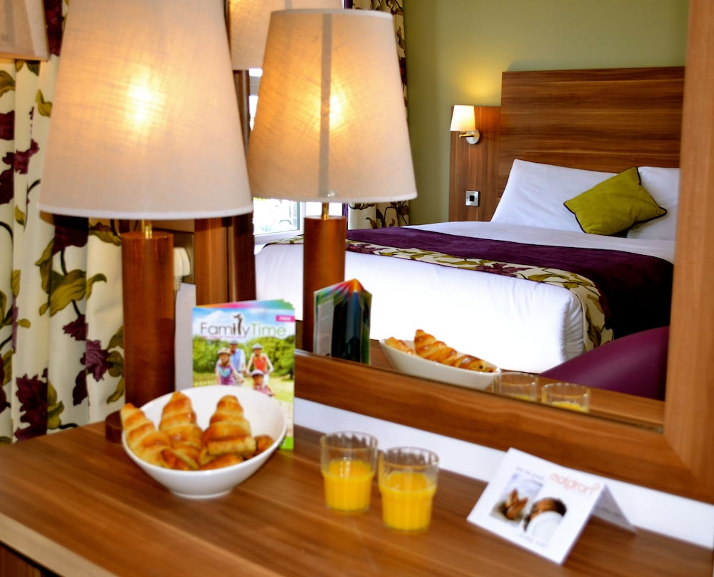

Roma - Galway - Maldron Hotel, Oranmore Galway