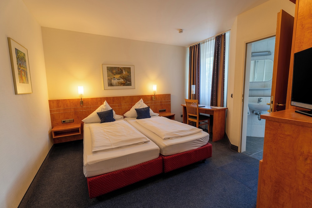 

Bologna - Colonia - Airport Business Hotel Köln