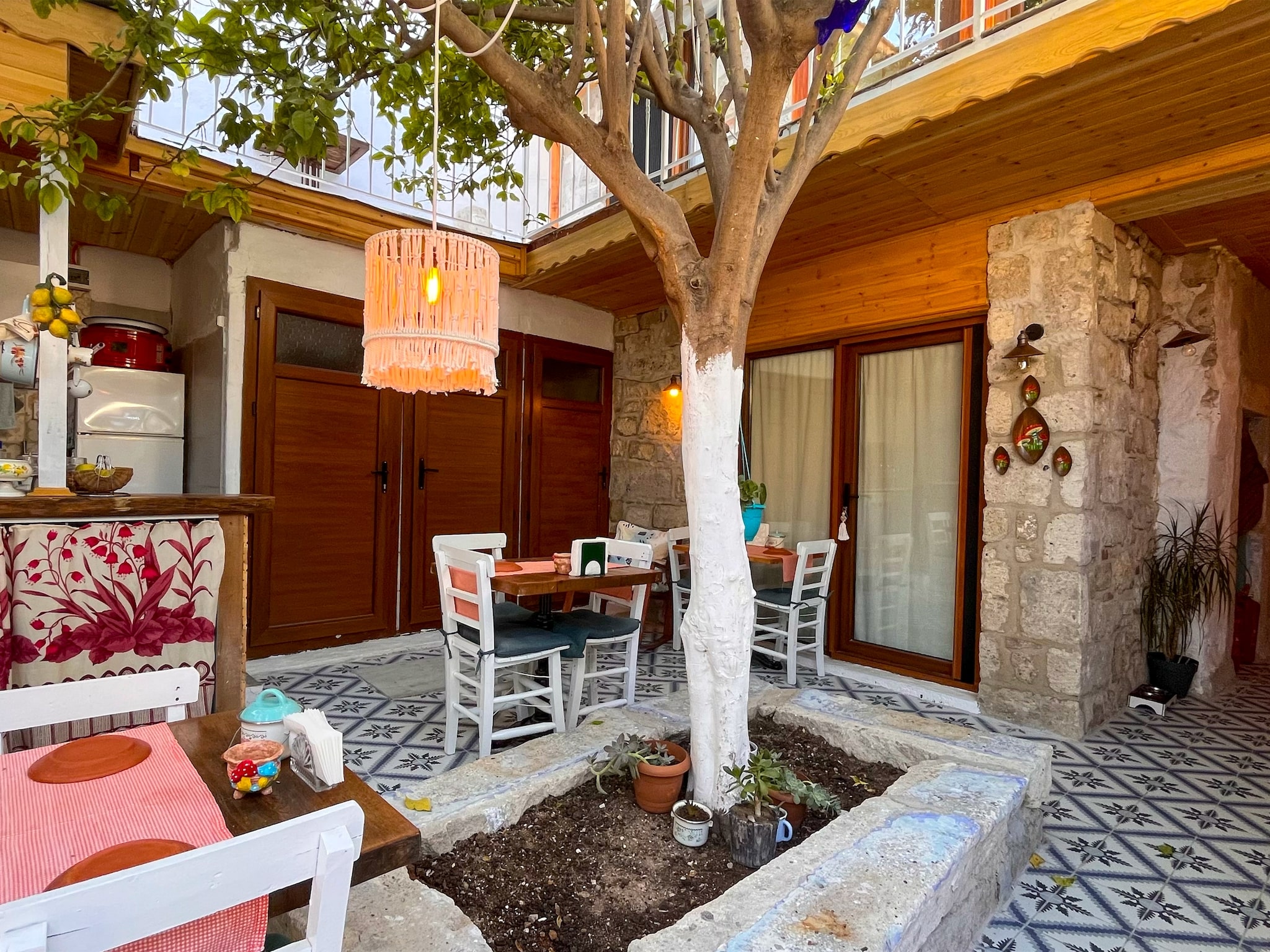 

Napoli - Çeşme - Eskikent Alacatı