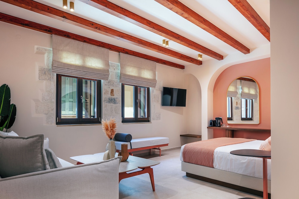 

Bologna - Adele - La Montre Luxury Boutique Suites