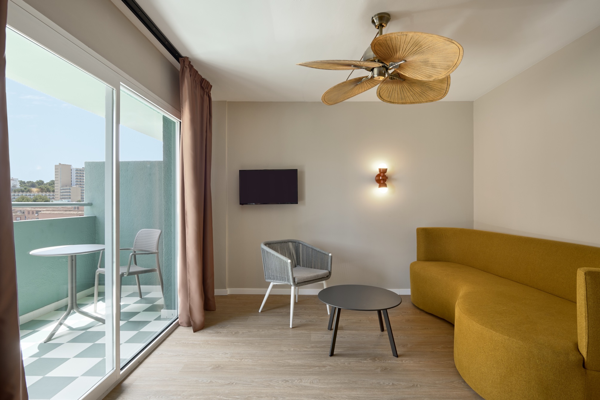 

Milano - Paguera - tent Mojito Suites