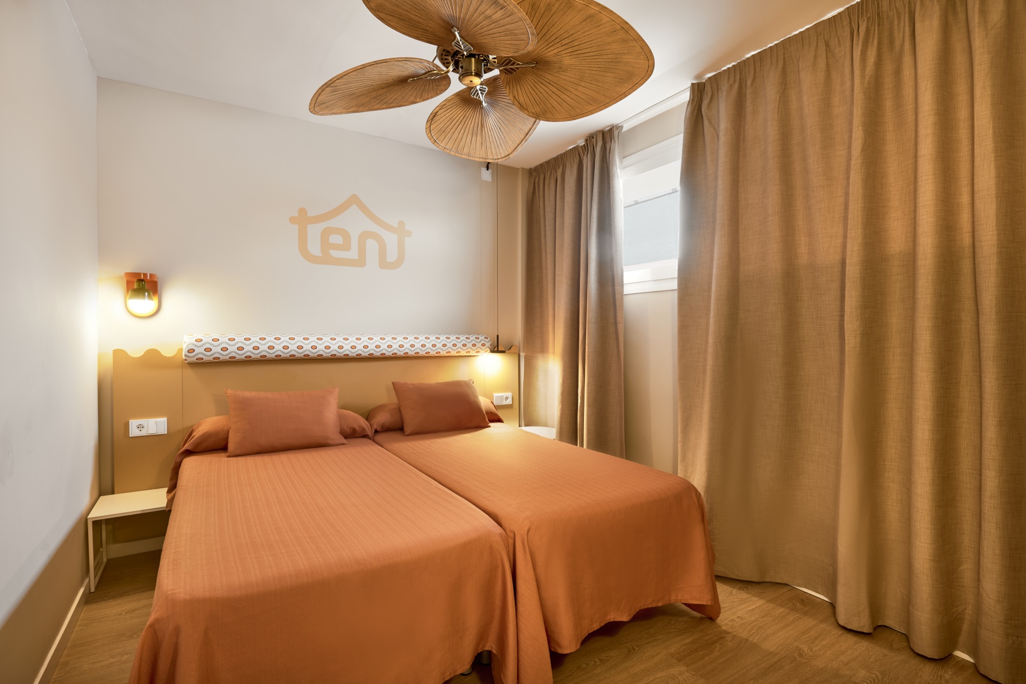 

Venezia - Maiorca, Isole Baleari - tent Mojito Suites