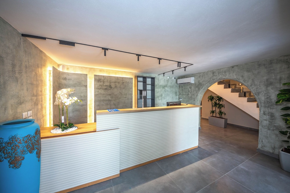 

Venezia - Durrës - Emara Boutique Hotel