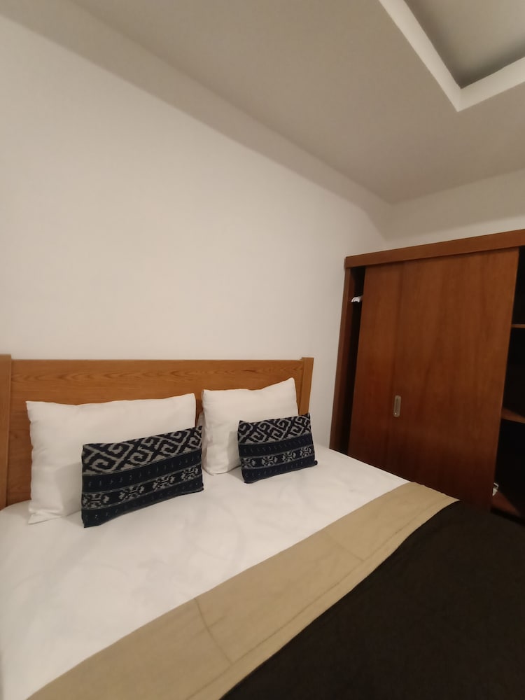 

Milano - Senggigi - Attara Inn Senggigi