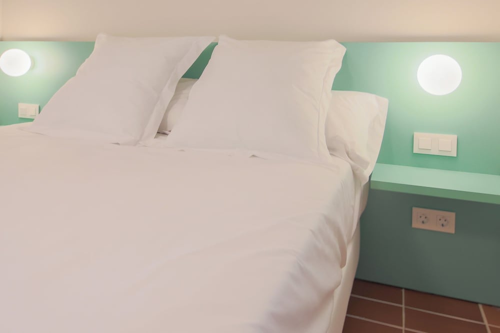

Bologna - Reus - Aparthotel Terra Aurea