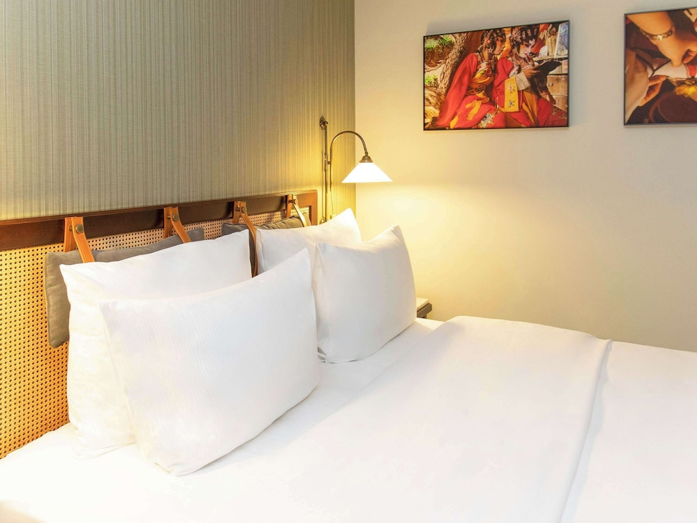 

Lamezia Terme - Frankfurt-Main Airport - Mercure Hotel Frankfurt Airport Langen