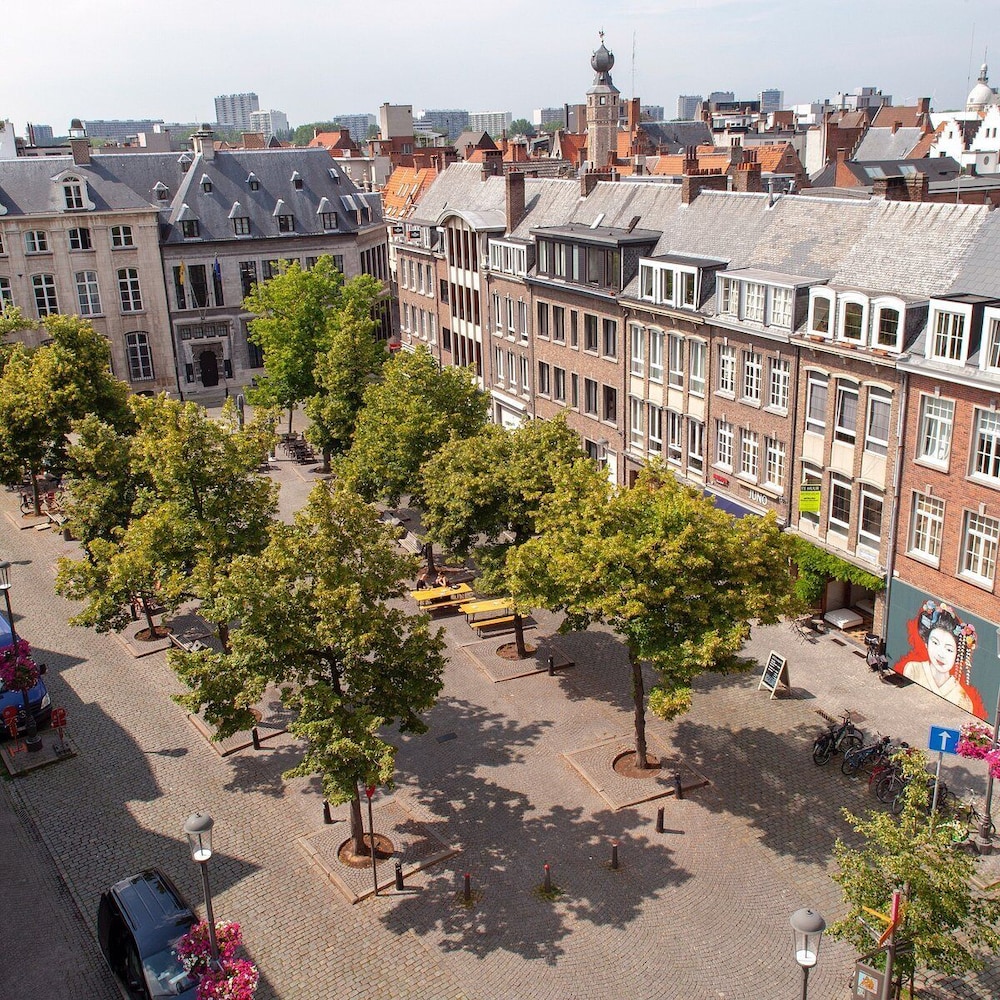 

Roma - Anversa - BANKS Antwerp