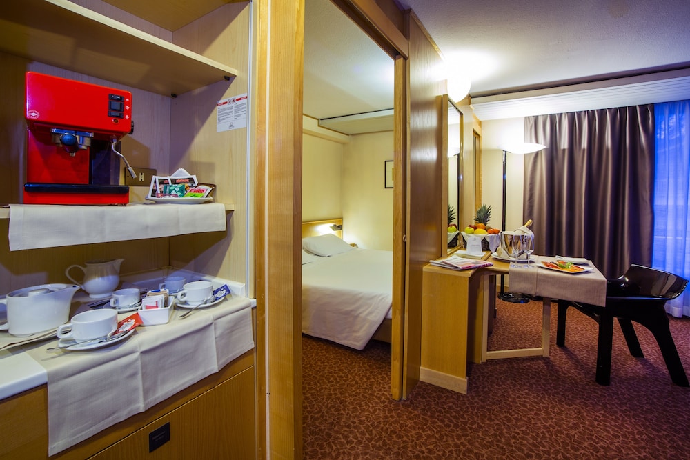 

Cagliari - La Thuile - Hotel Les Jumeaux Courmayeur