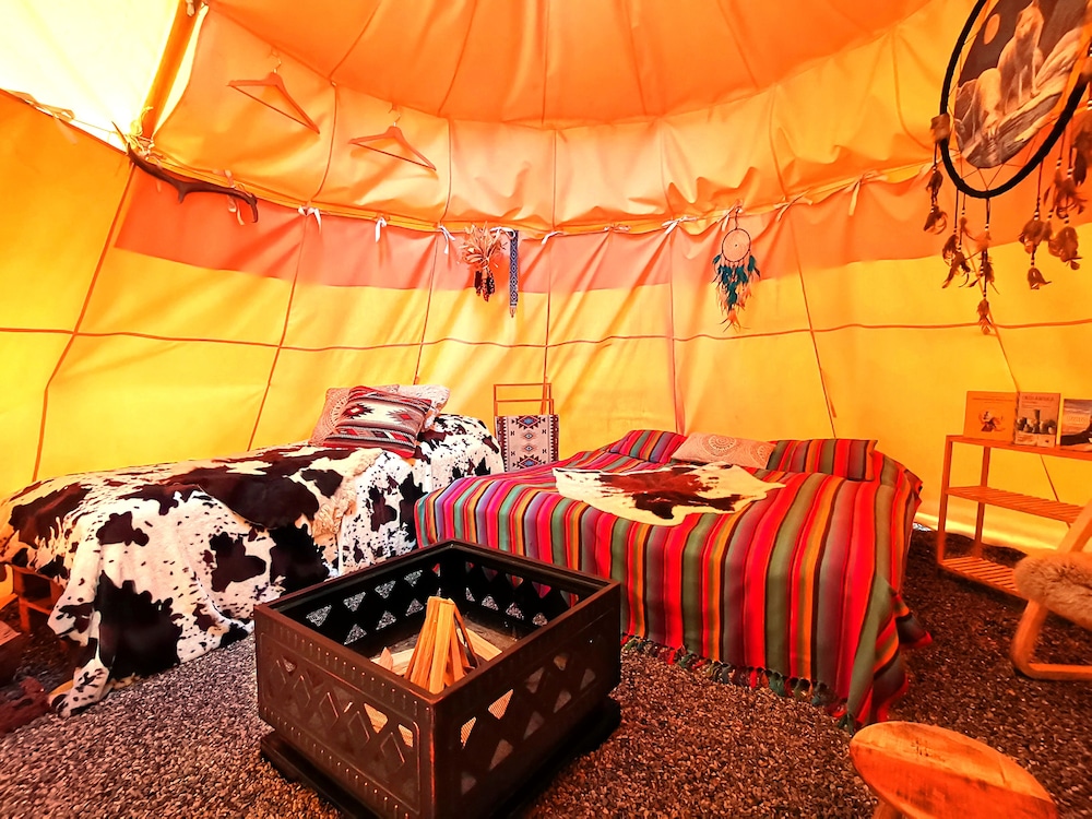 

Milano - Roudnice nad Labem - Teepee Camp Lounky