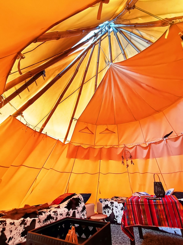 

Milano - Roudnice nad Labem - Teepee Camp Lounky