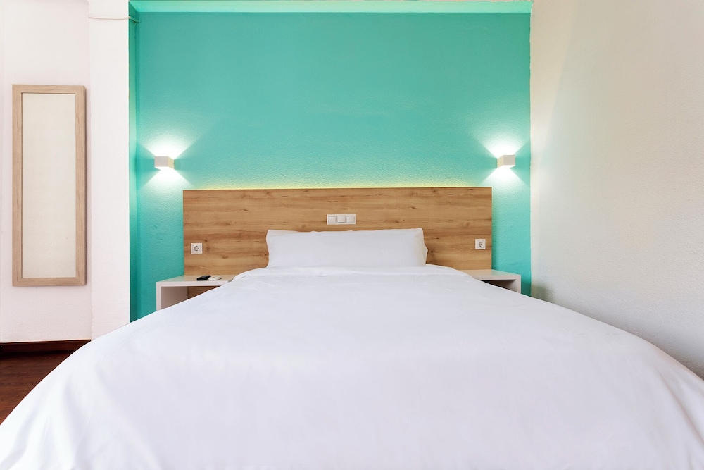 

Bologna - Malaga - Hotel Torremolinos Centro by Croma