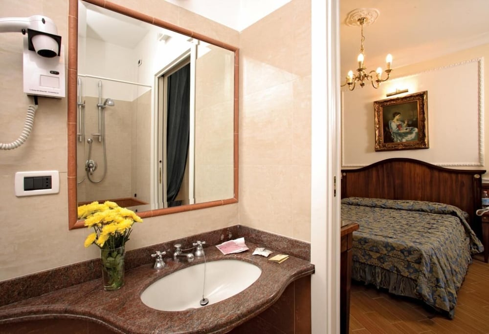 

Bari - Roma - Hotel Giglio dell'Opera