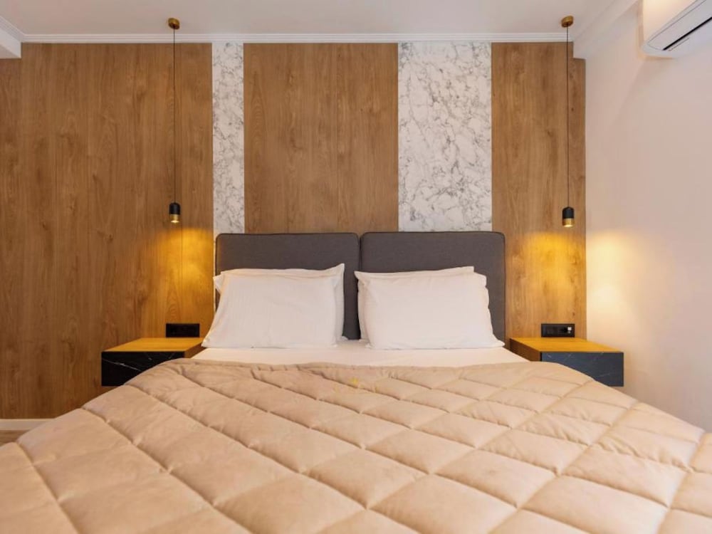 

Verona - Ksamil - Hotel Joni