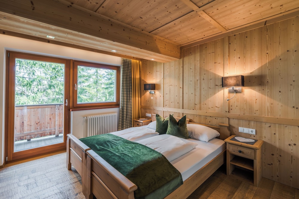 

Venezia - San Ciascian - Sportony Mountain Lodges