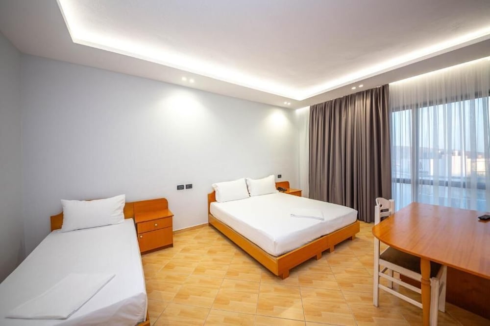 

Palermo - Sarandë - Hotel Sea Breeze