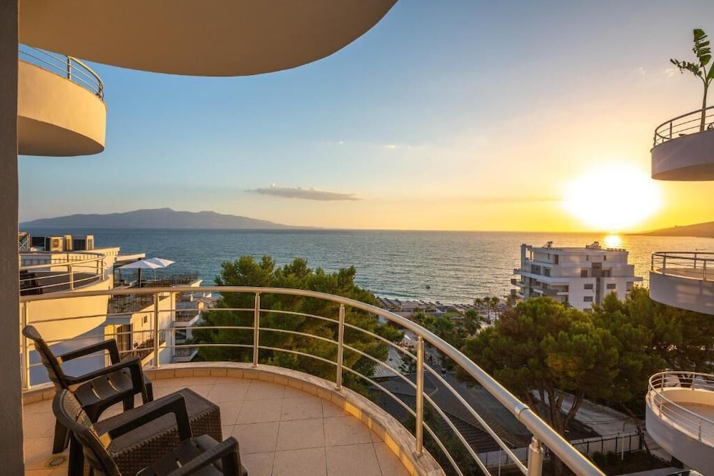 

Ancona - Sarandë - Hotel Sea Breeze