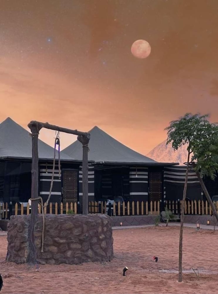 

Napoli - Wadi Rum - Alsultanh wadirum camp