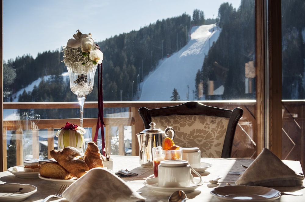 

Napoli - Val di Sole, Montagna Italia - Cristal Palace
