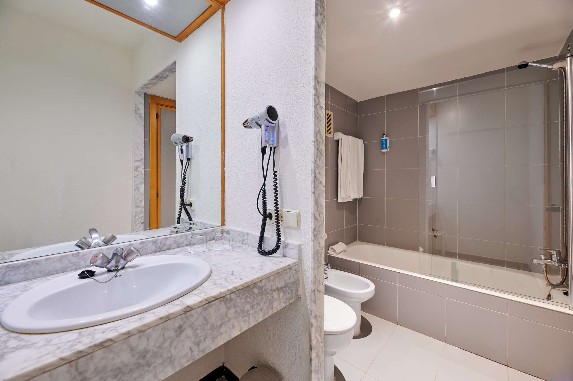 

Lamezia Terme - Calas de Mallorca - AluaSun Cala Antena - All Inclusive