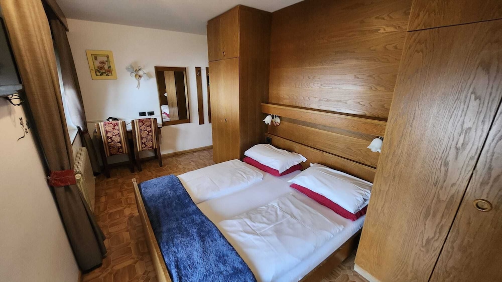 

Lamezia Terme - Vigo di Fassa - Inter Hotel B&B