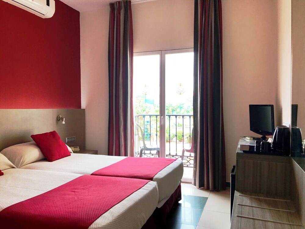 

Milano - Torrox - Nerja Club by Dorobe Hotels